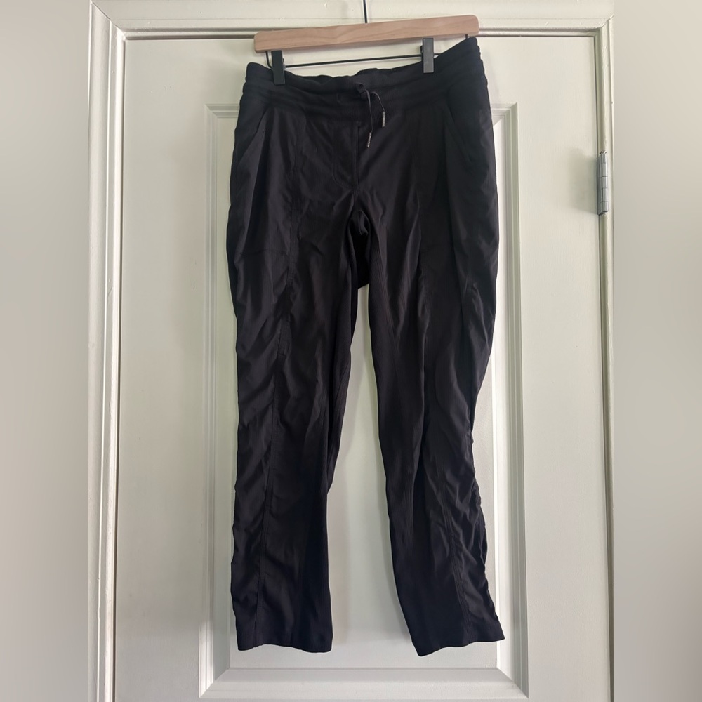 Lululemon Black Dance Studio Mid-Rise Jogger Size 8
